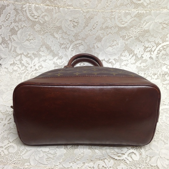 Louis Vuitton Alma Handbag w/ Dk Brown Leather Tri - Picture 4 of 15